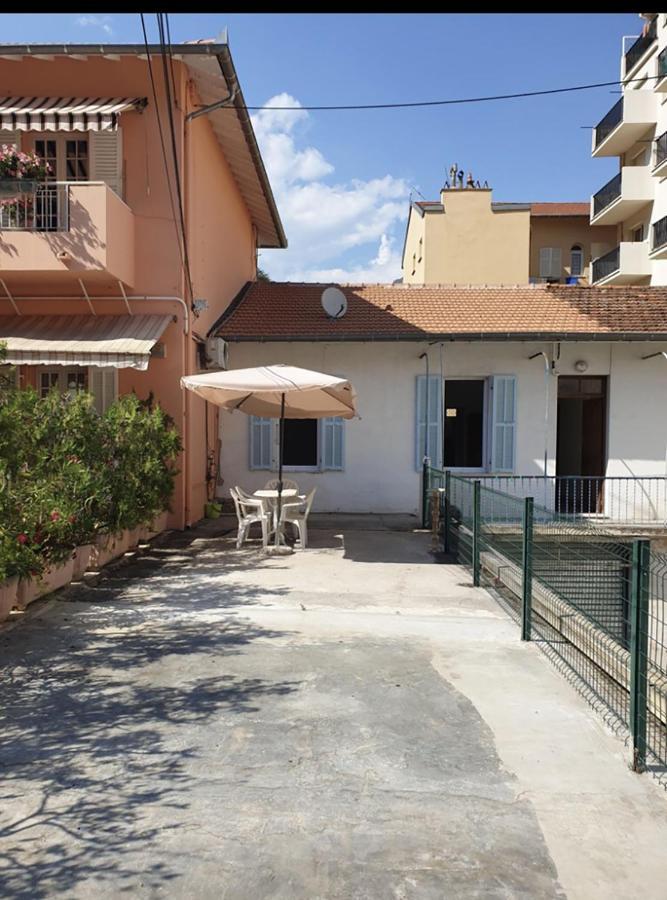 Vila Calme Et Tranquillite Et Un Soupir Menton Exteriér fotografie